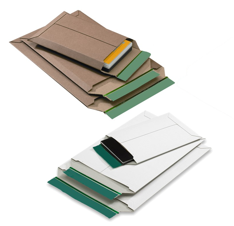 Versandtasche aus Karton mit Klappe selbstklebend